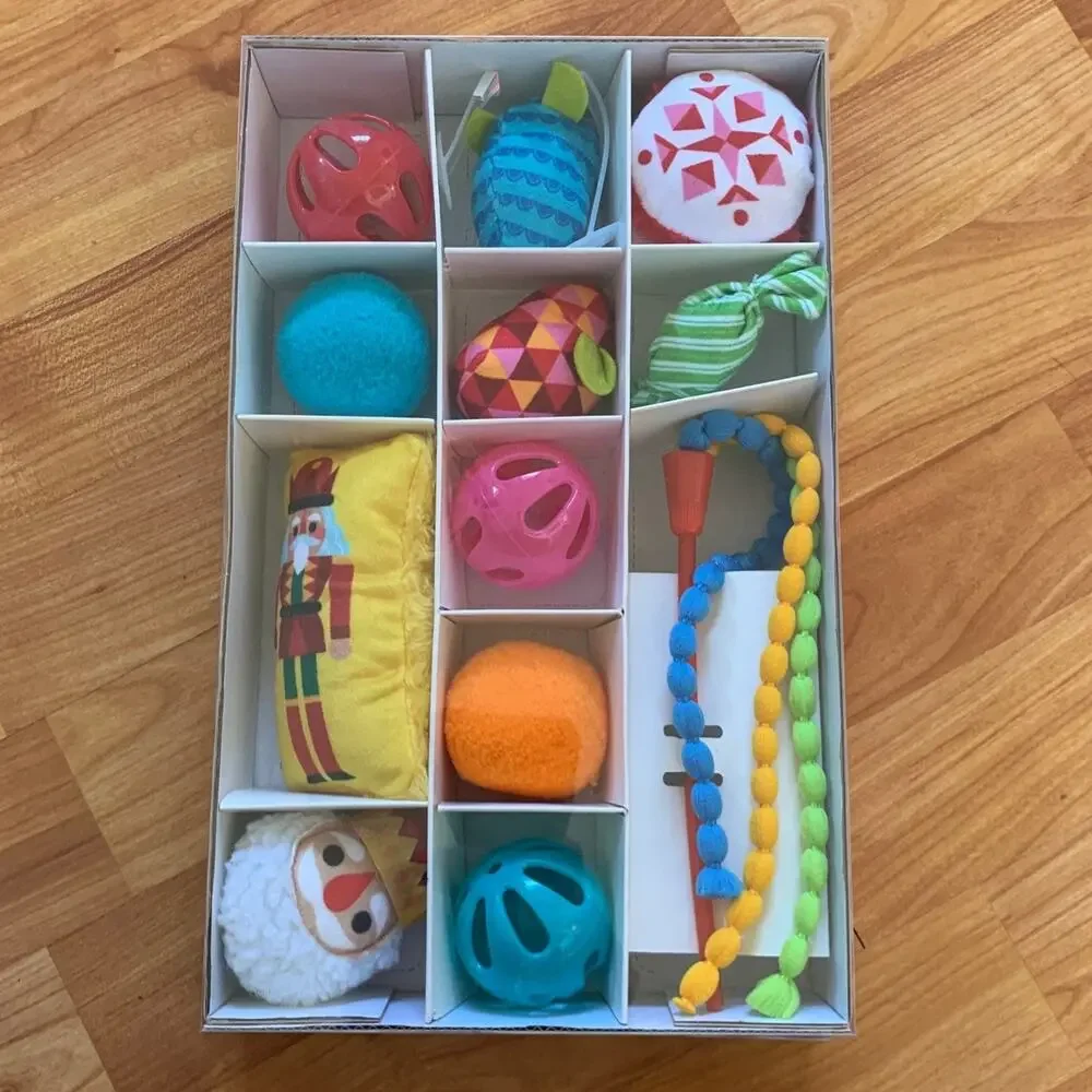 Bundle of cat Toys‎